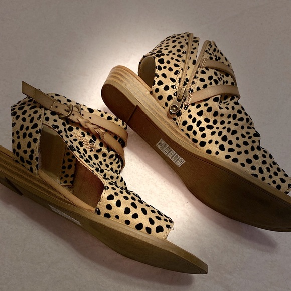 Blowfish sandals. Vegan. Rare style. Size 8. Perfect condition - Picture 6 of 7